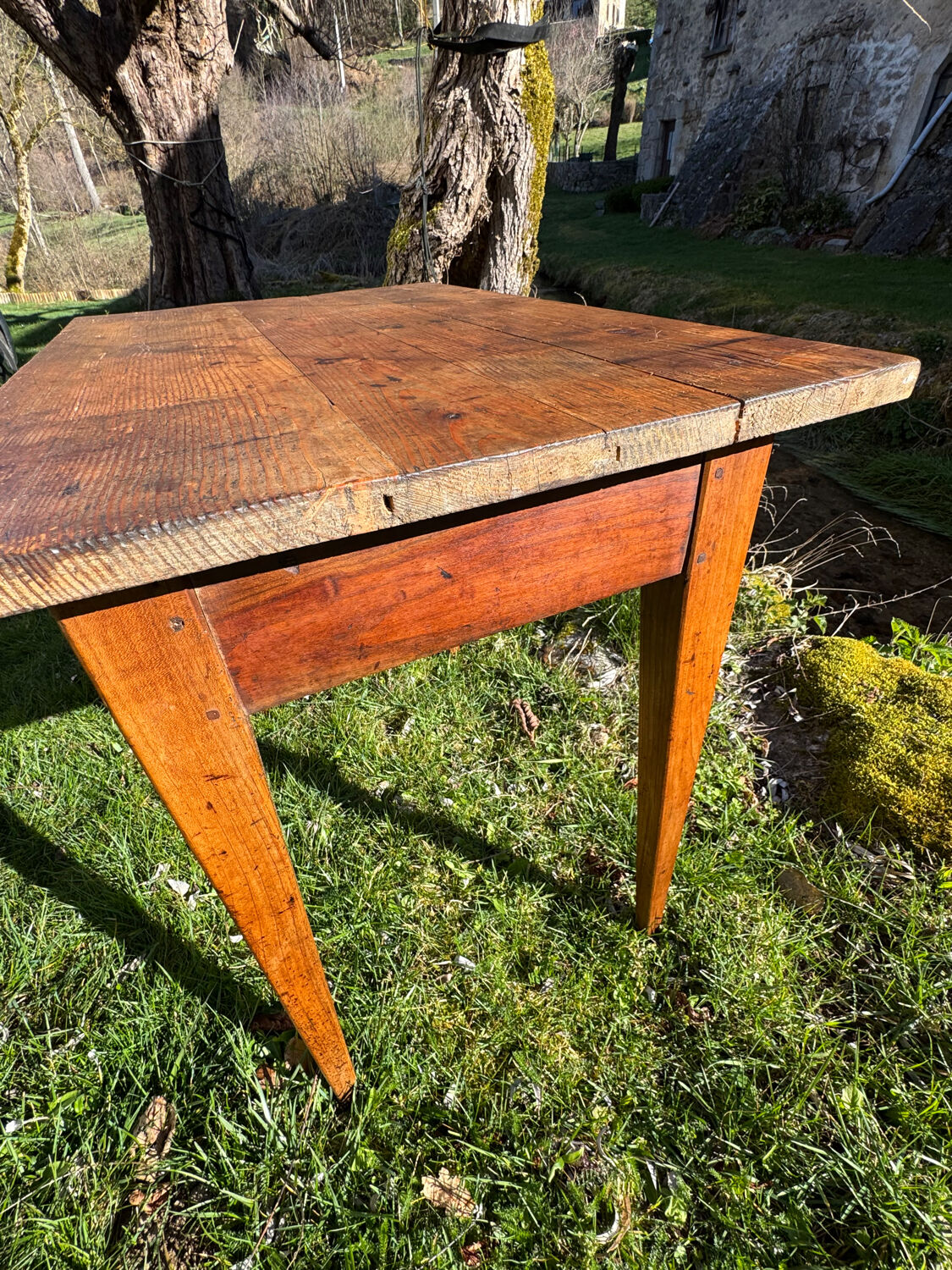 Table de ferme ancienne Auvergne XX siècle