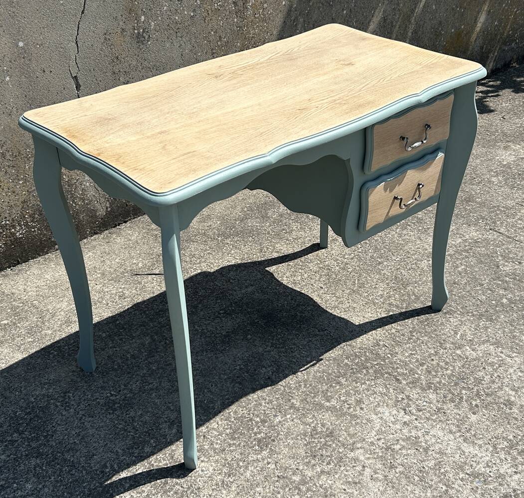 Vintage 1960s desk with curved legs