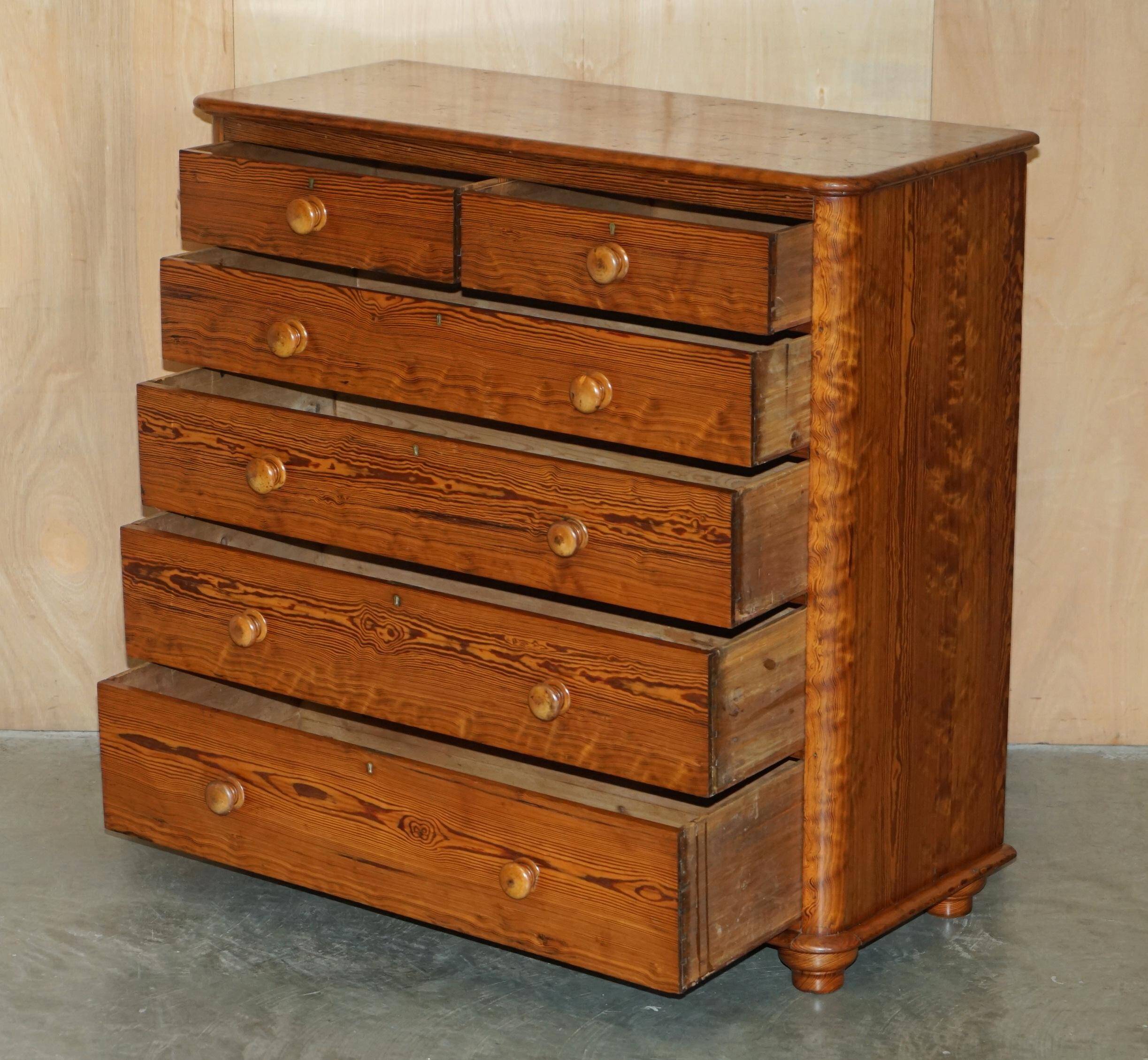 Large Victorian chest of drawers in solid pine from around 1880.