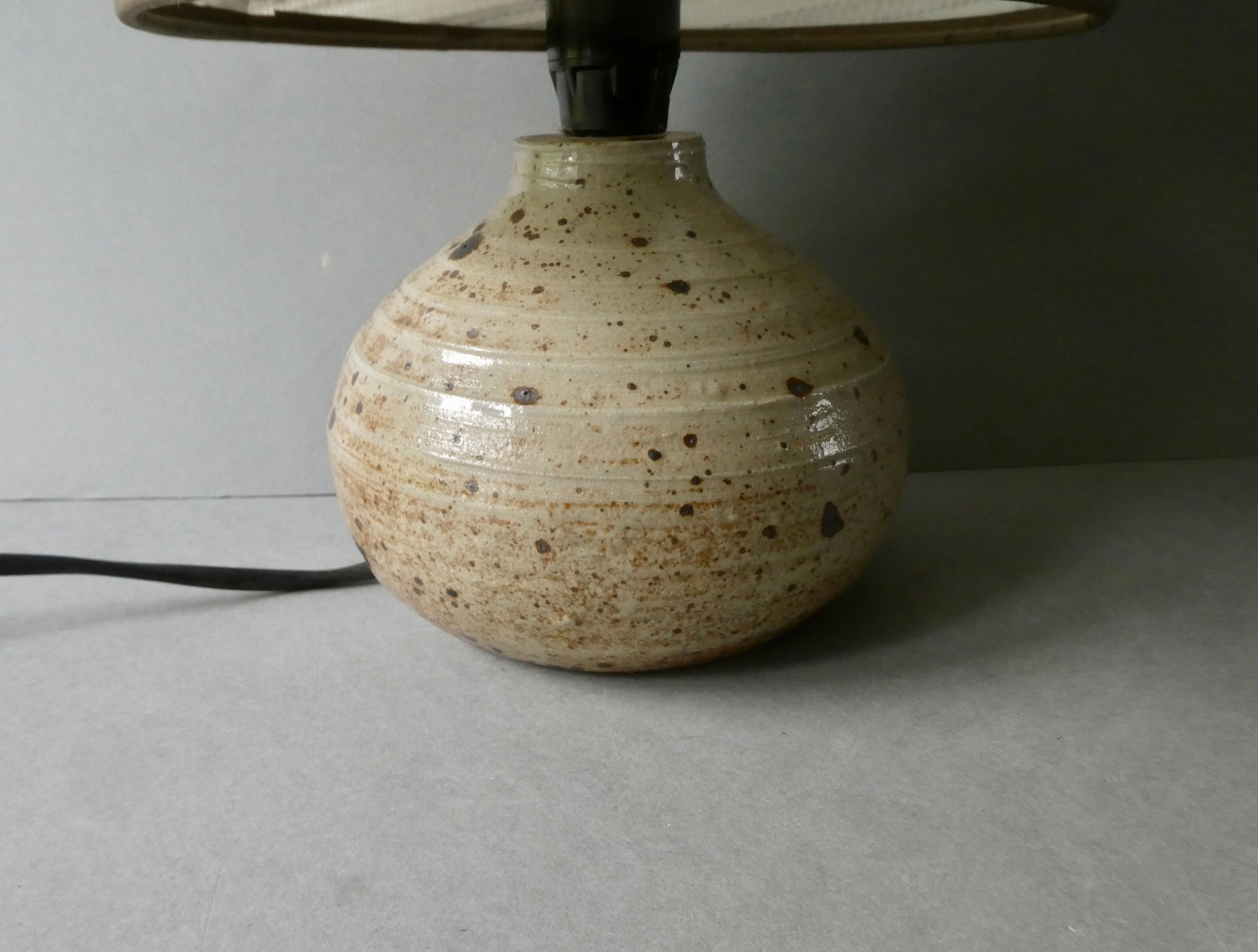 Stoneware lamp with its lampshade