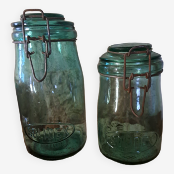 Duo of old green Solidex jars 1l and 0.75l