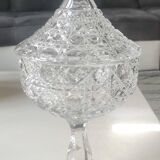 Large lead crystal candy dish/Drageoir. Tritschler Winterhalder. Dome shape, faceted patterns. Dim 30 x 15 cm