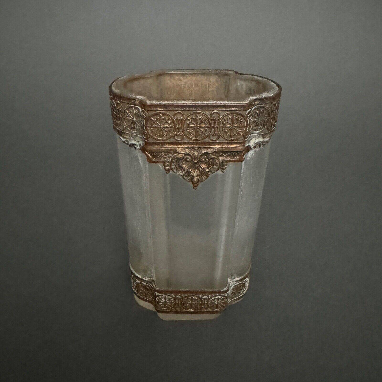 1900 soliflore vase decorated with a Louis XVI style brass gallery