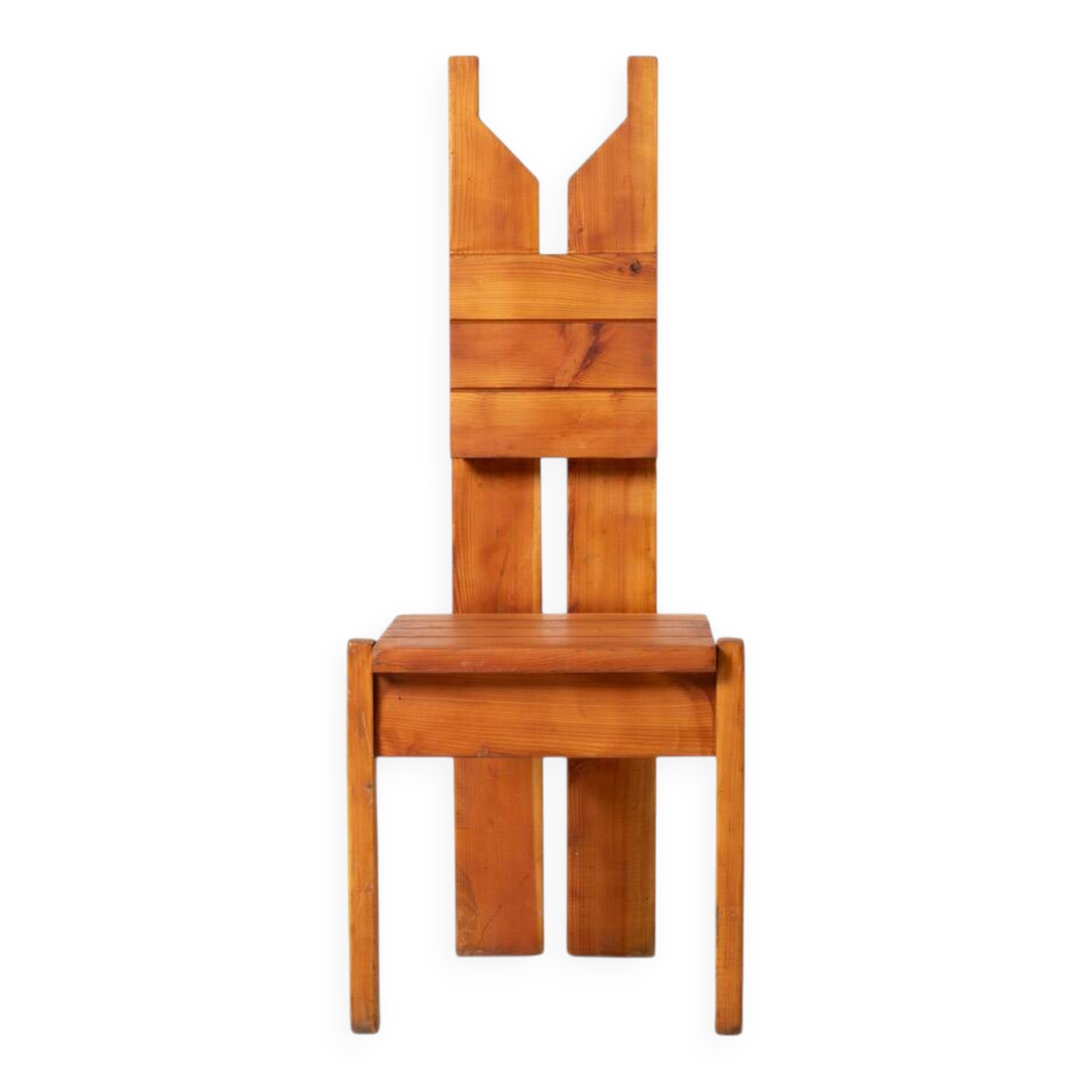 1 des 18 chaises de salle à manger brutalistes uniques en pin massif, Tchécoslovaquie, années 1970