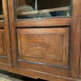 Armoire coloniale en manguier, détails laiton