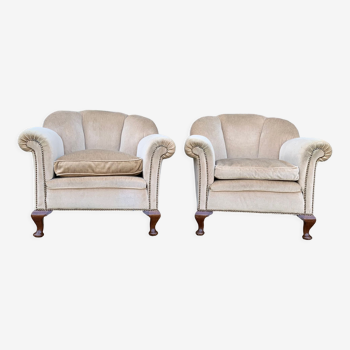 Pair of art deco shell armchairs