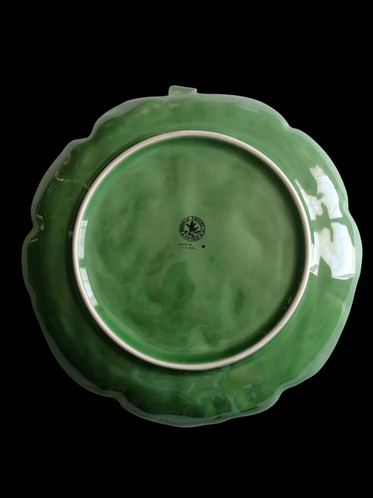 Bordallo Pinheiro cabbage leaf plate
