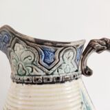 Pitcher dabbling around 1900