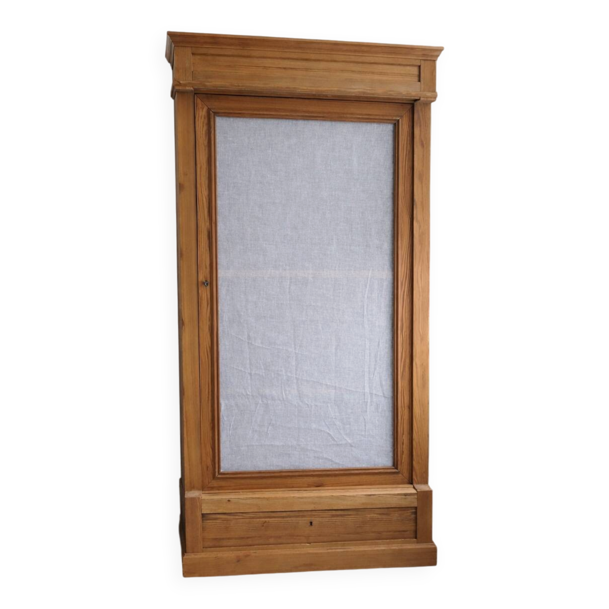 Lingère, armoire, vaisselier de 1905 en pitchpin