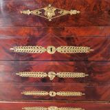 Petite commode époque Napoléon III en acajou