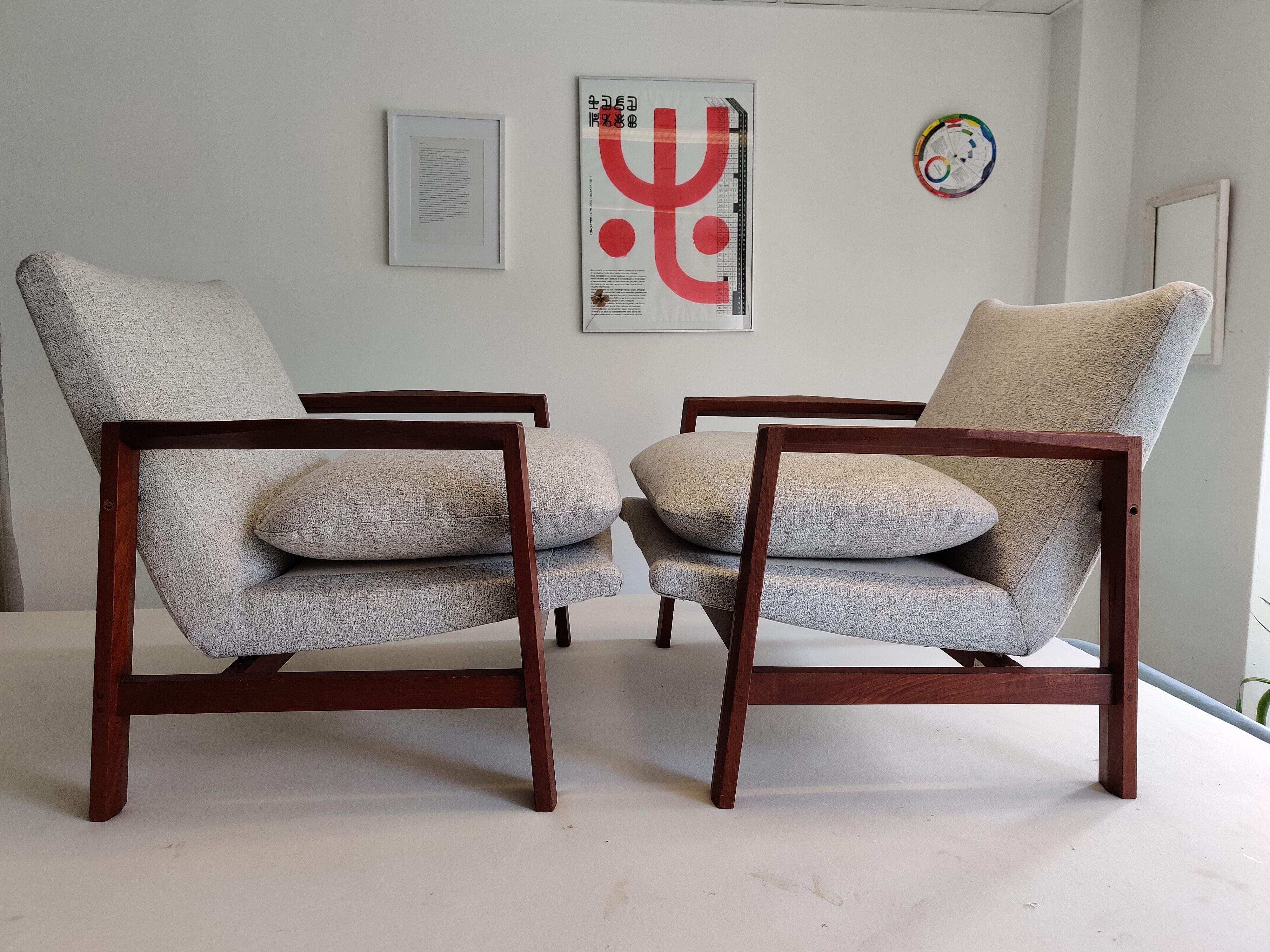 Paire de fauteuils scandinaves