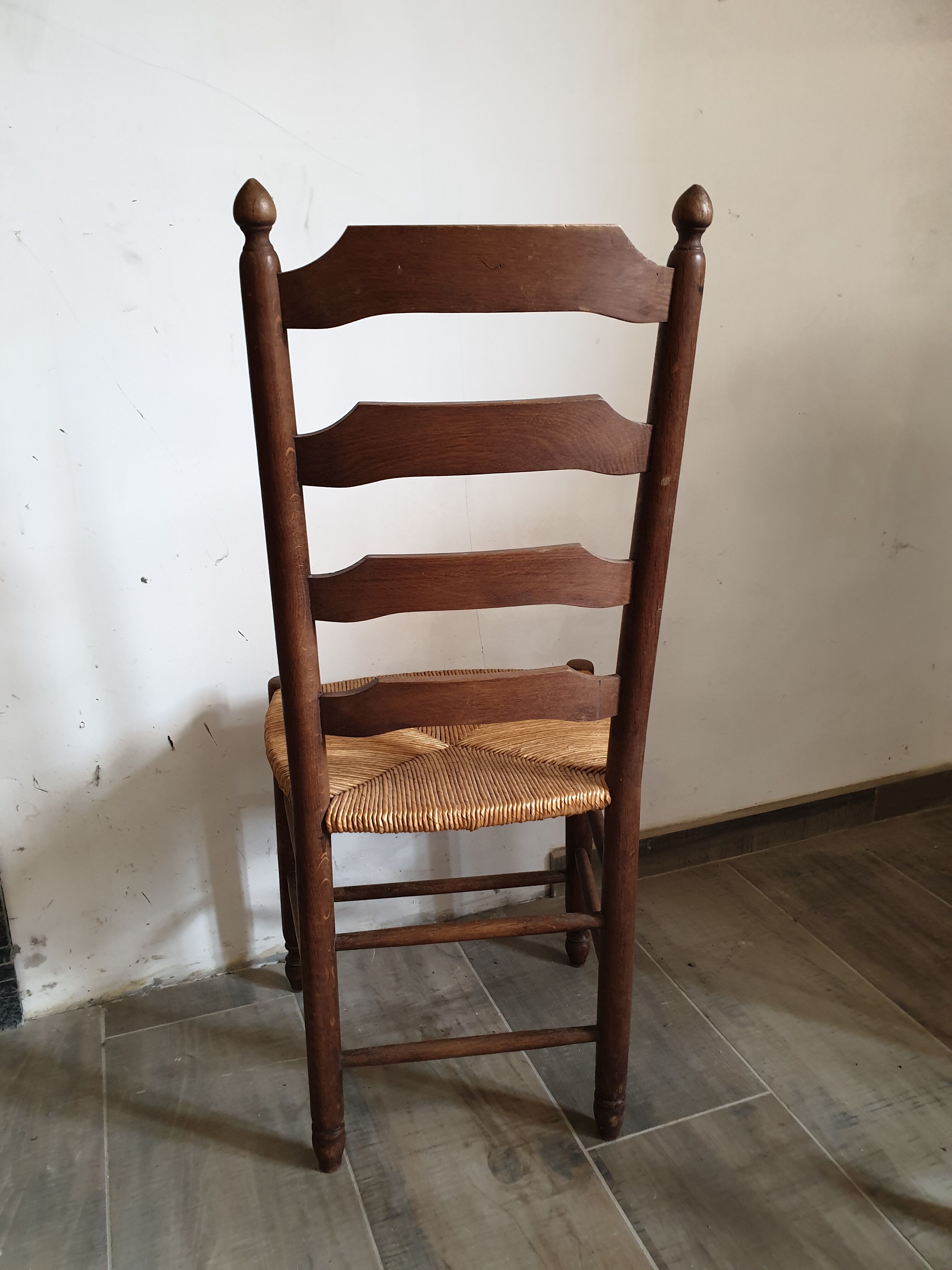 Chaises de ferme
