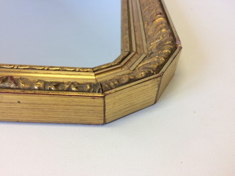 Mirror framing golden resin