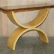 Console grande en noyer, satinwood et chêne par Andrew Varah