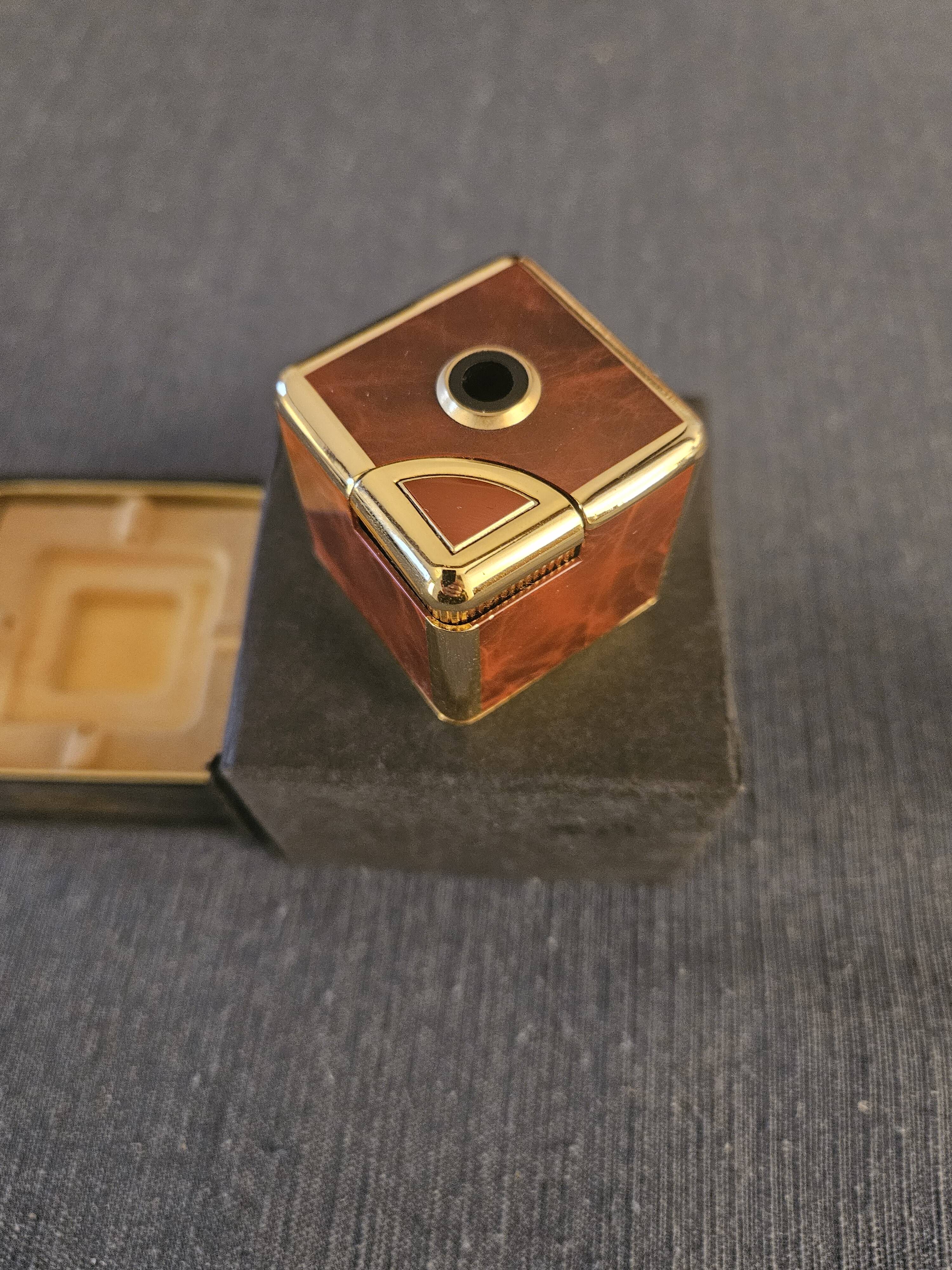 Vintage table lighter "Cube" Royal Bob – Wood Burl & Gold Finish