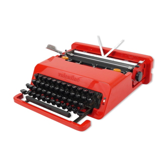 Machine à écrire Valentine Olivetti par Ettore Sottsass de 1969