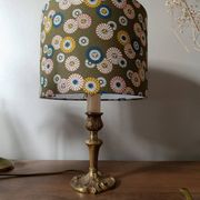 lampe à poser laiton | abat jour kaki pâquerettes multicolores