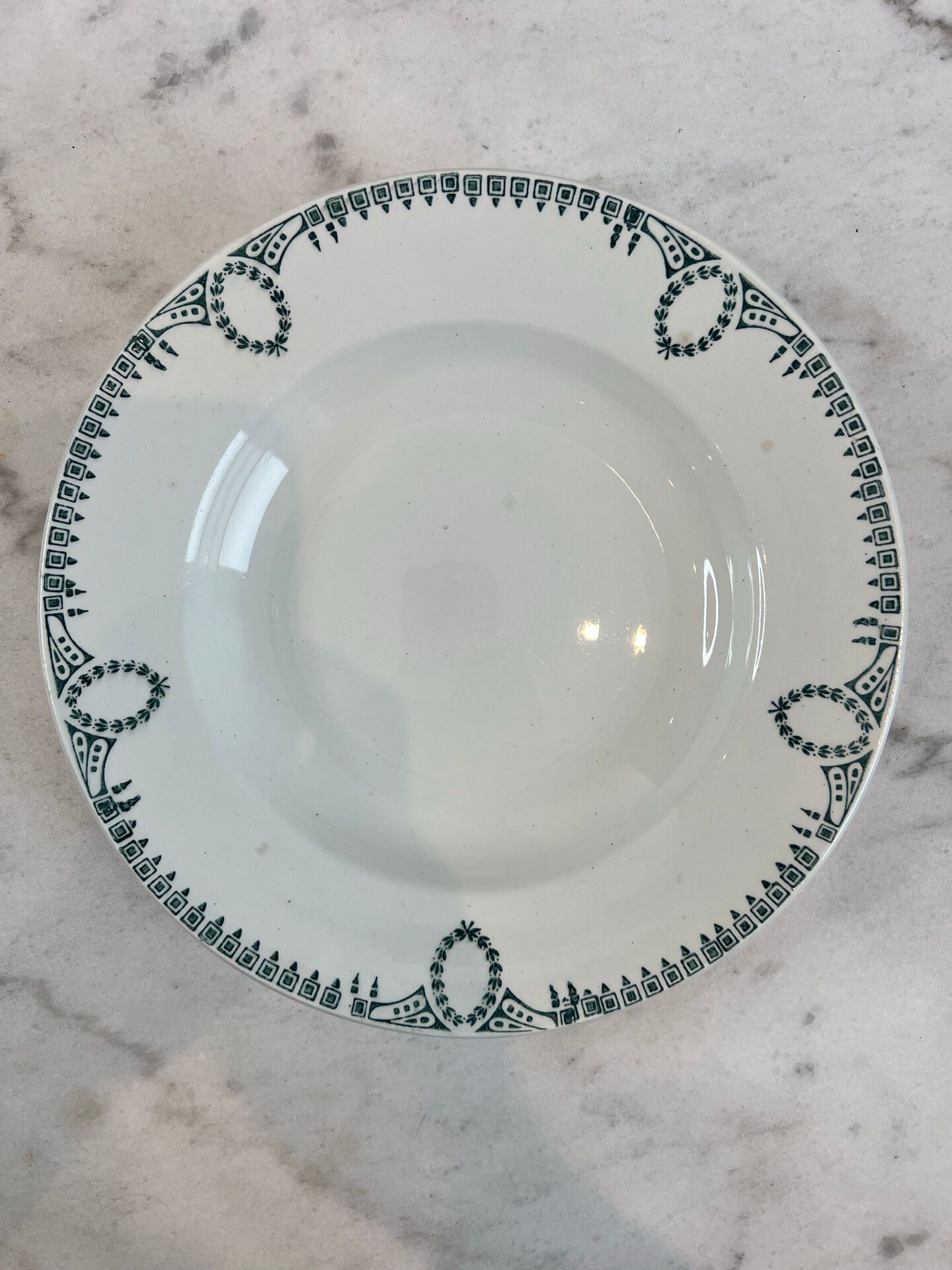 Lot de 4 Assiette creuse en faïence, décor frise verte, st Amand
