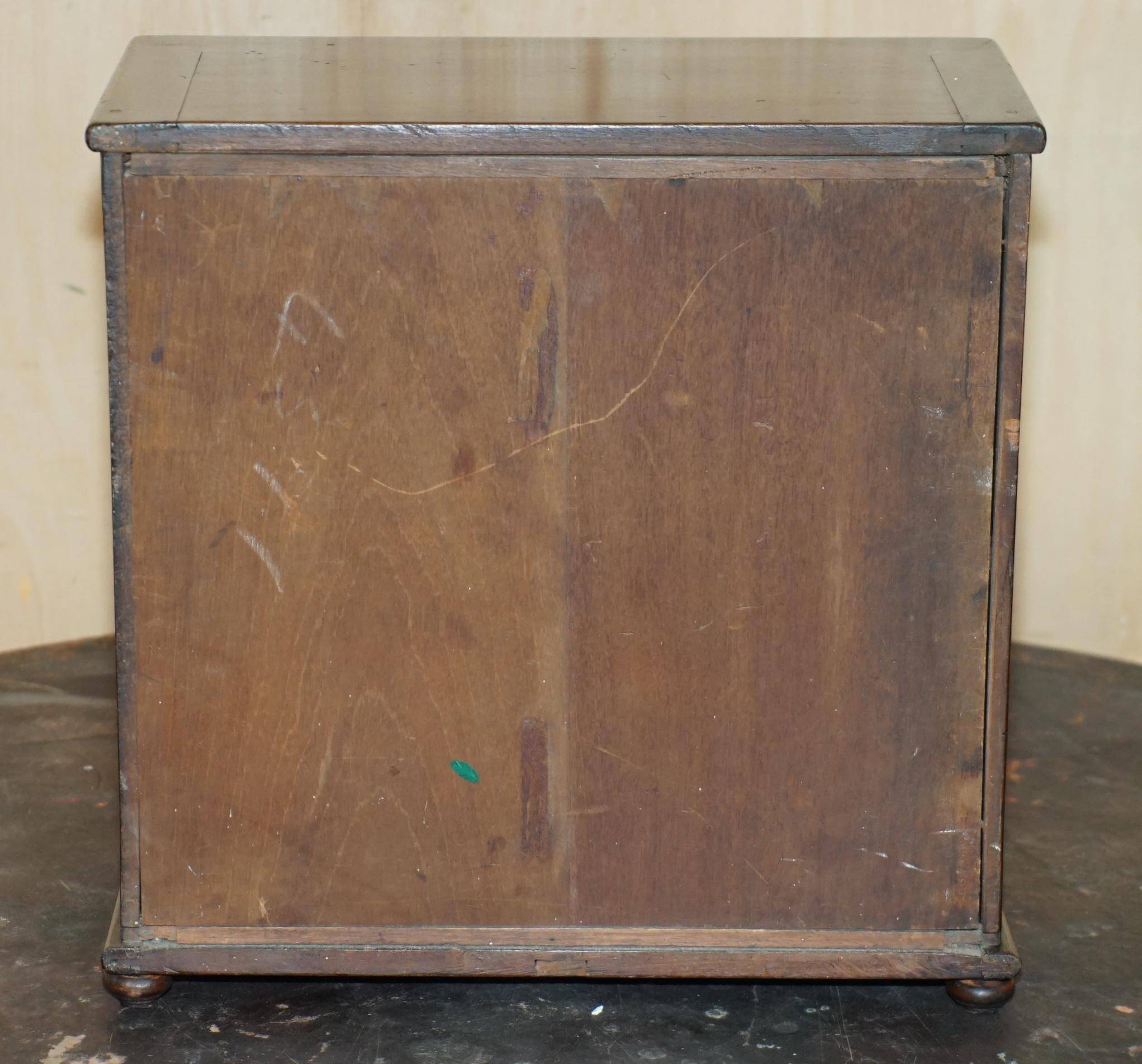 Restored Georgian Sheraton cabinet, circa 1820.