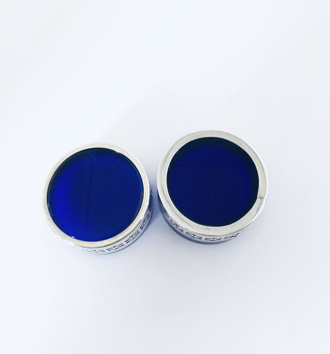 Pair of crystal salt shakers blue and silver