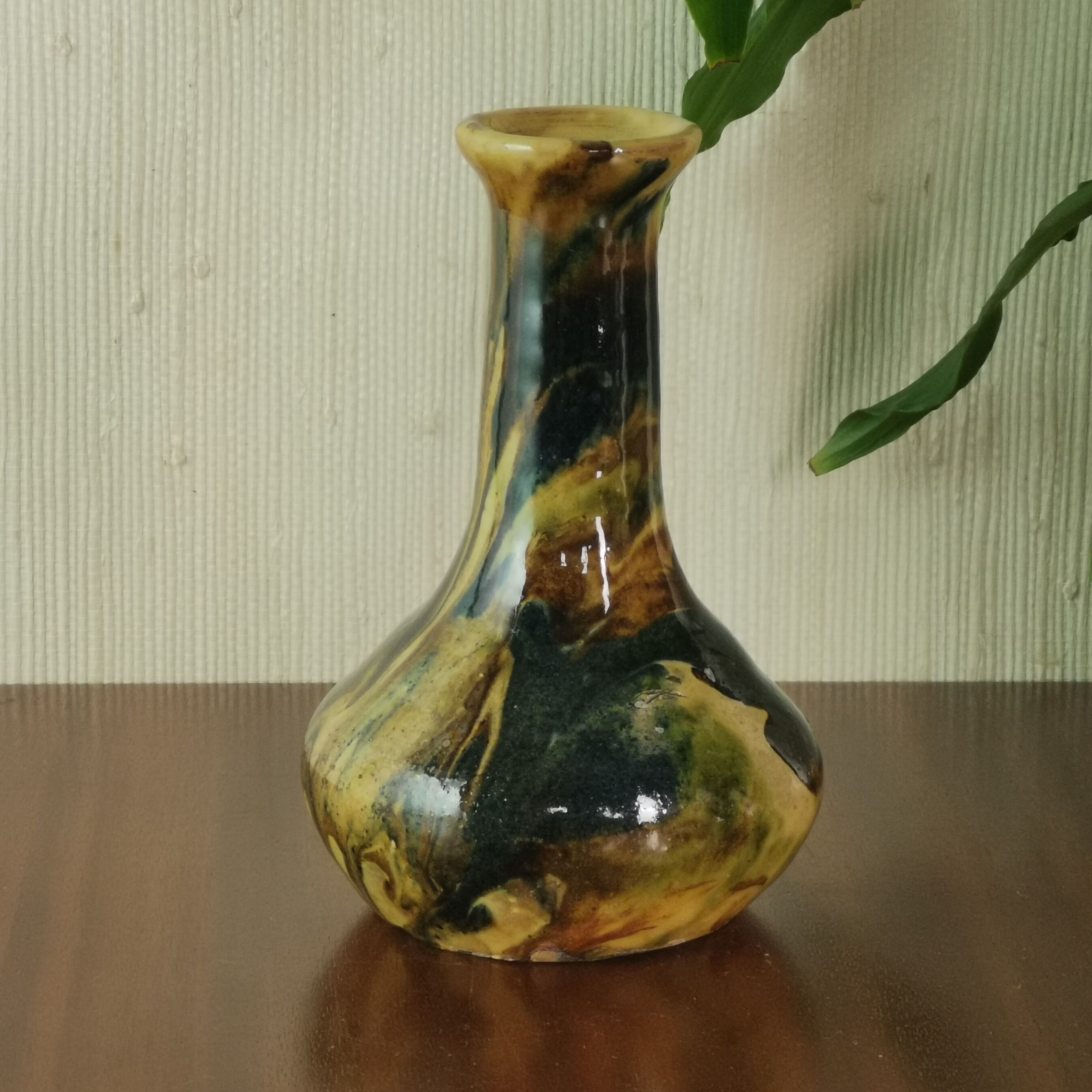 Mixed earth vase