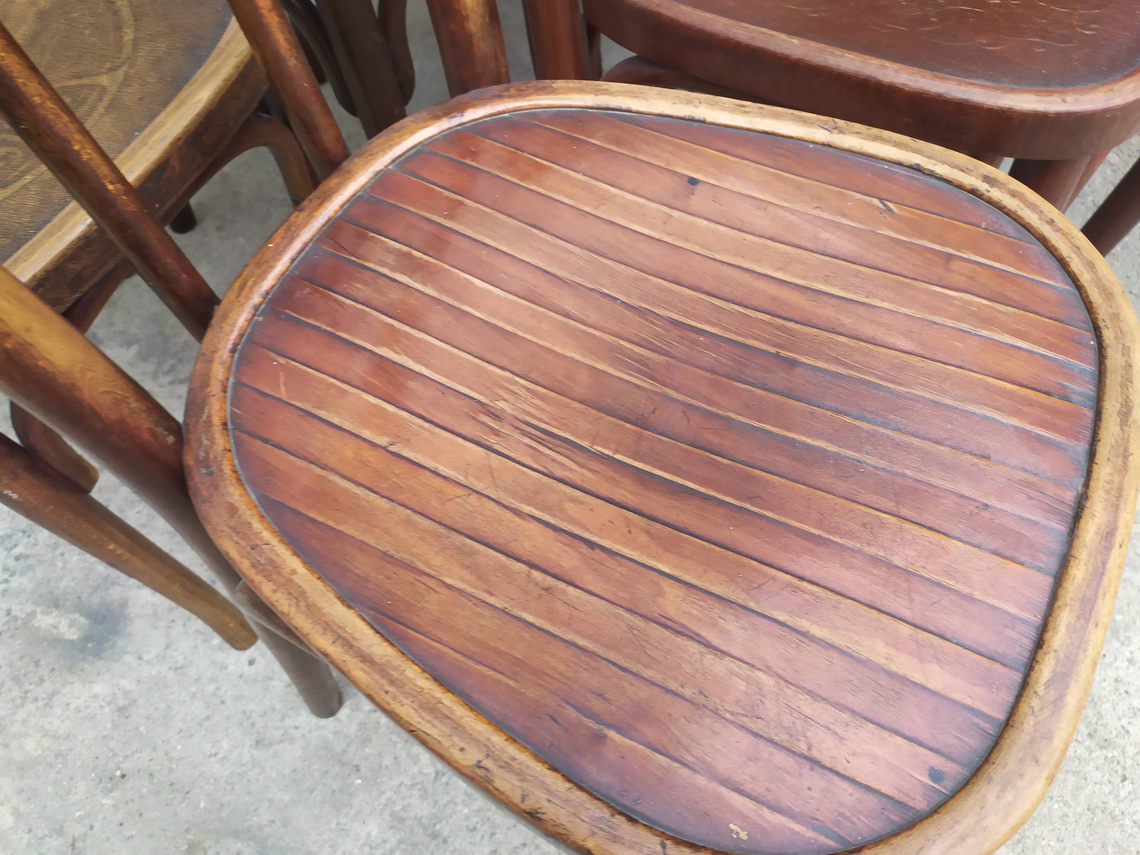 Lot de 16 chaises bistrot