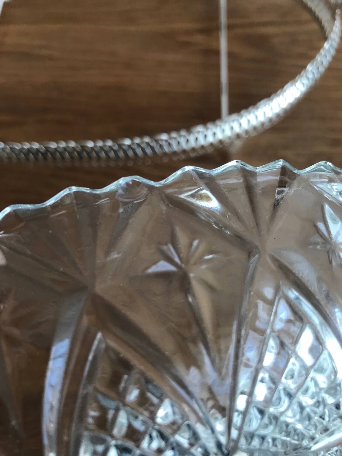 Glass aperitif dish 4 compartments with its vintage gold metal support