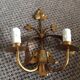 Wall lamp in gold metal