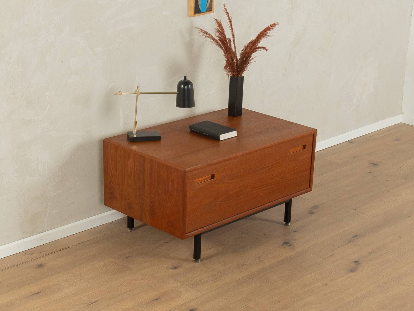 1960s Dresser