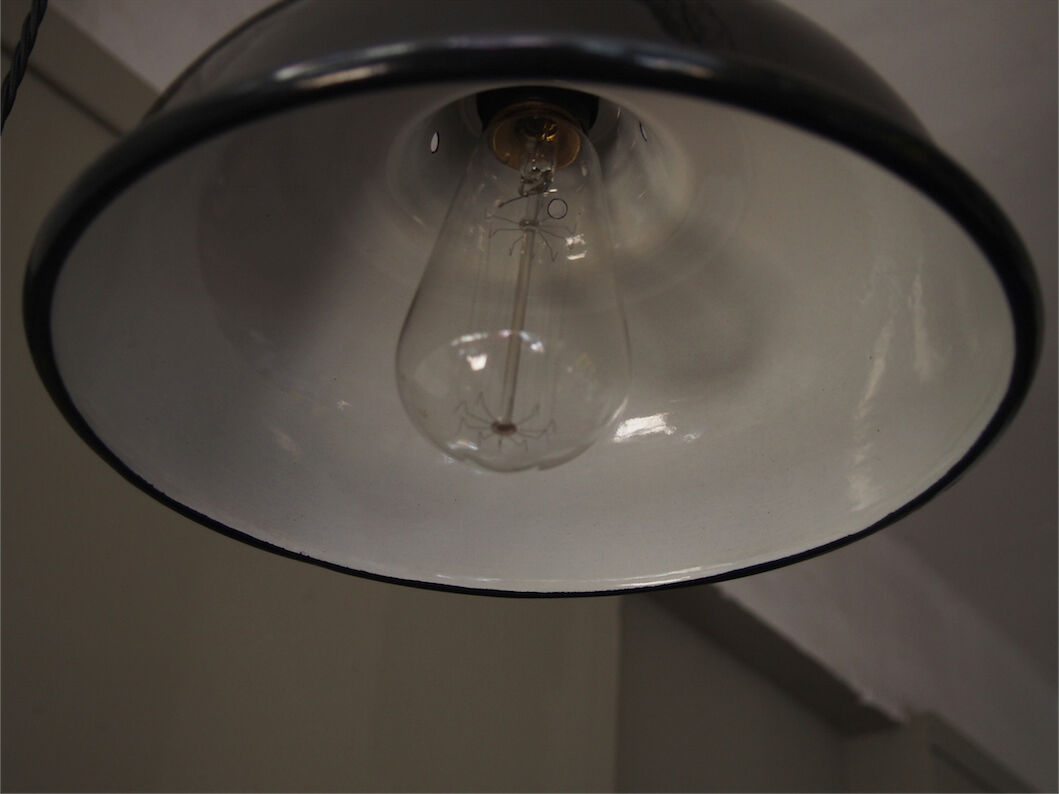 Daybat enamelled black industrial lamp