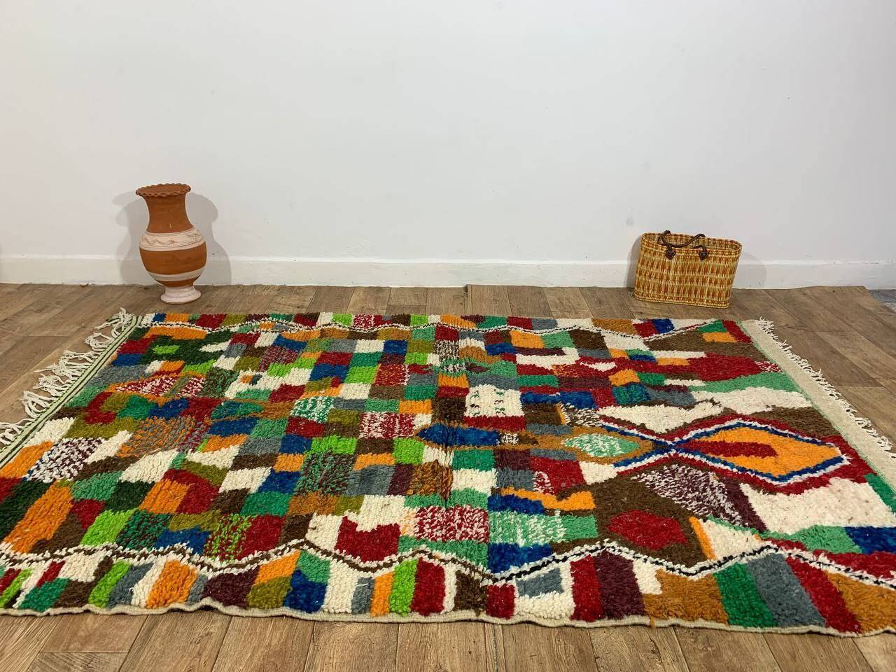 Handmade moroccan berber rug 243 x 157 cm