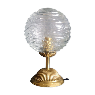 Globe lamp