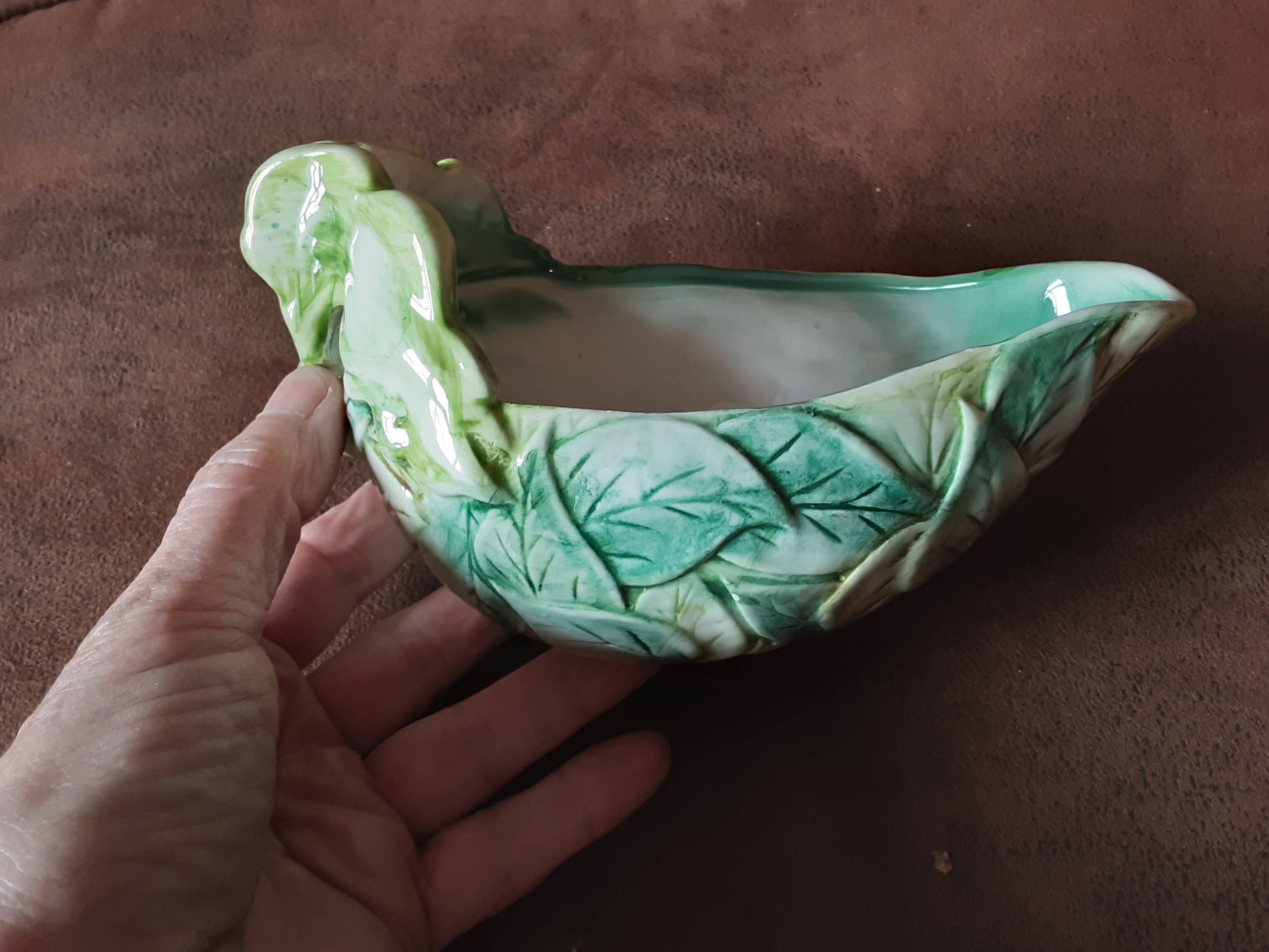 Gravy boat in barbotine style