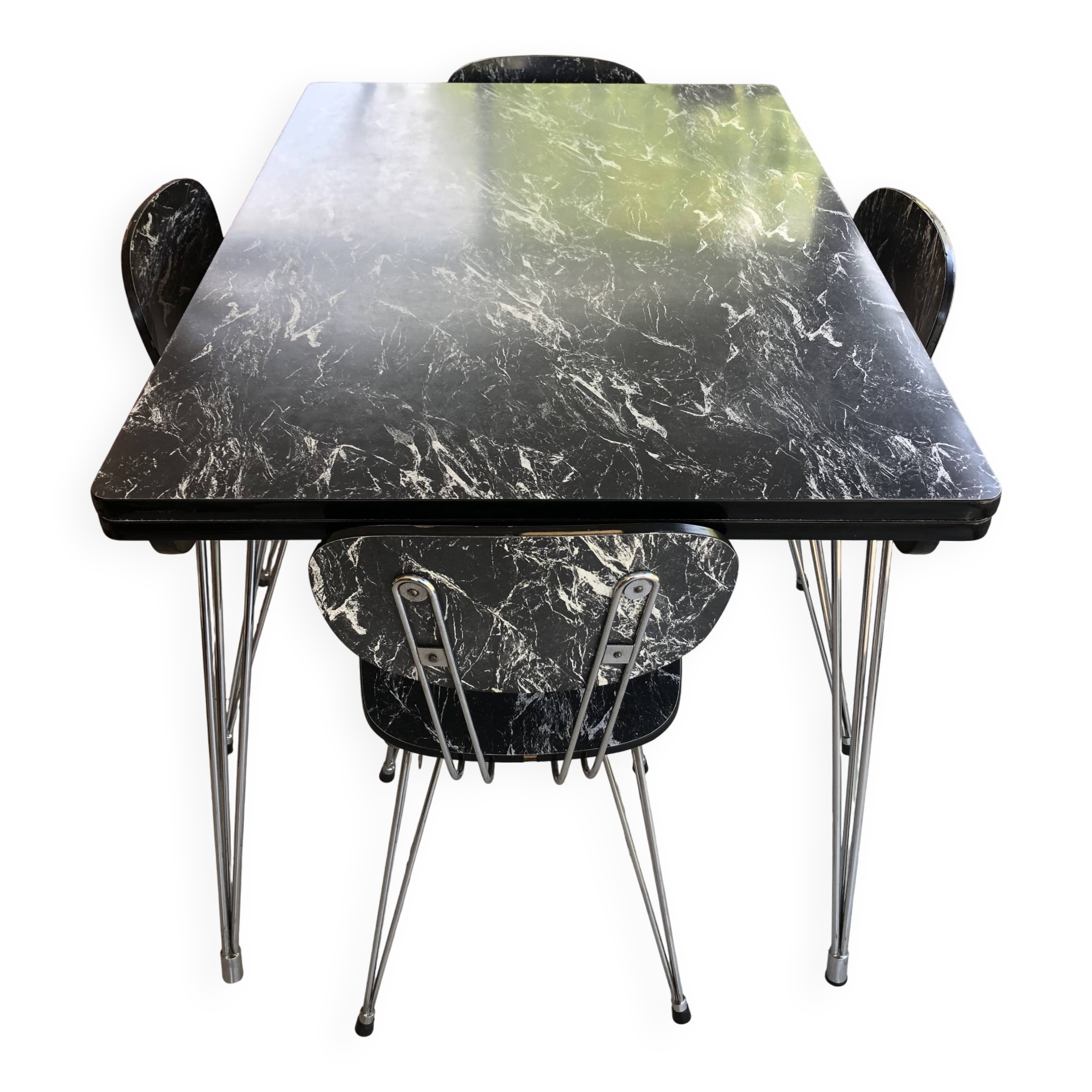 Ensemble table et 4 chaises Formica effet marbre