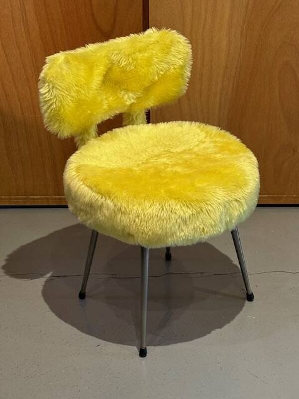 Chaise moumoute Pelfran