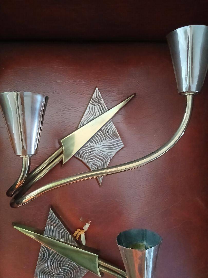 Splendid pair of bronze wall sconces by Jules Leleu? Art Deco.