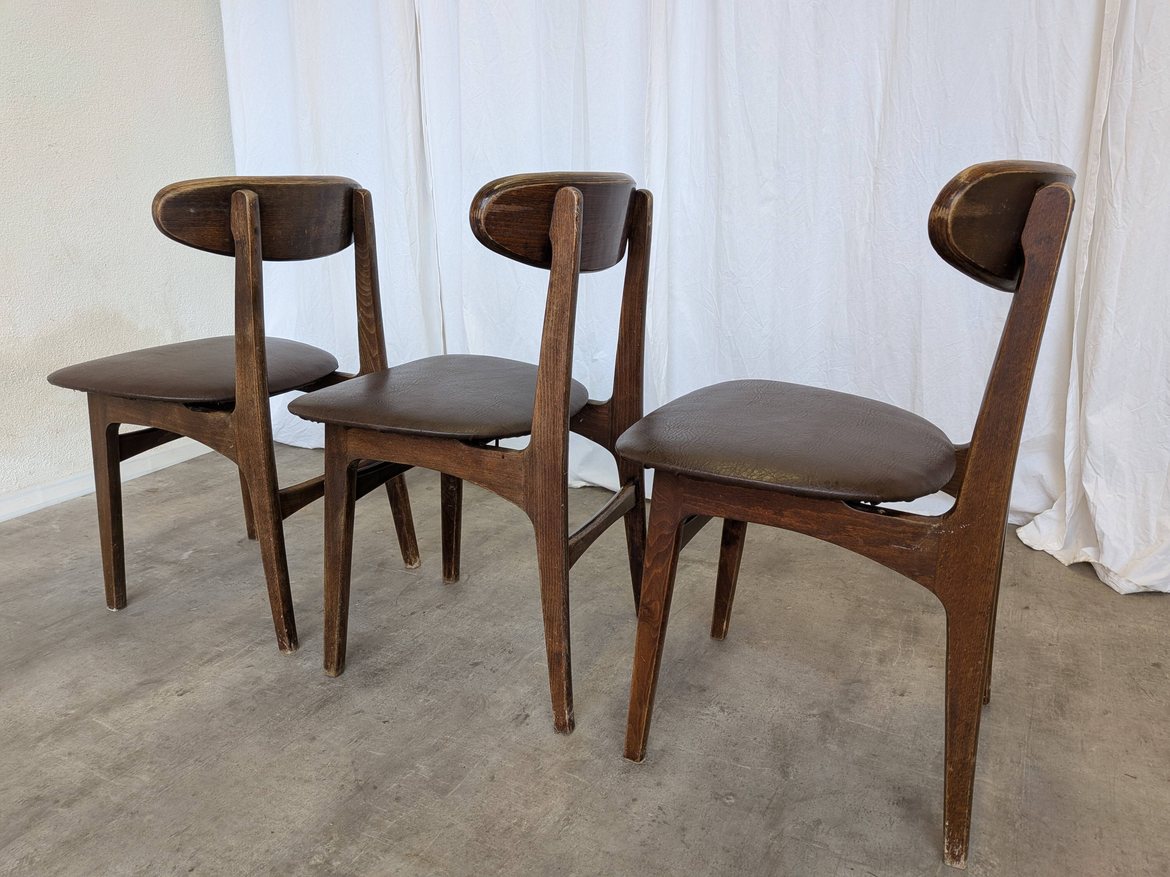Set of 3 Vintage Wooden Dining Chairs with Brown Leather Seats / Mid-Centur