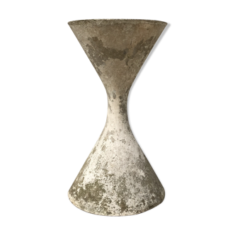 Diabolo gardener by Willy Guhl