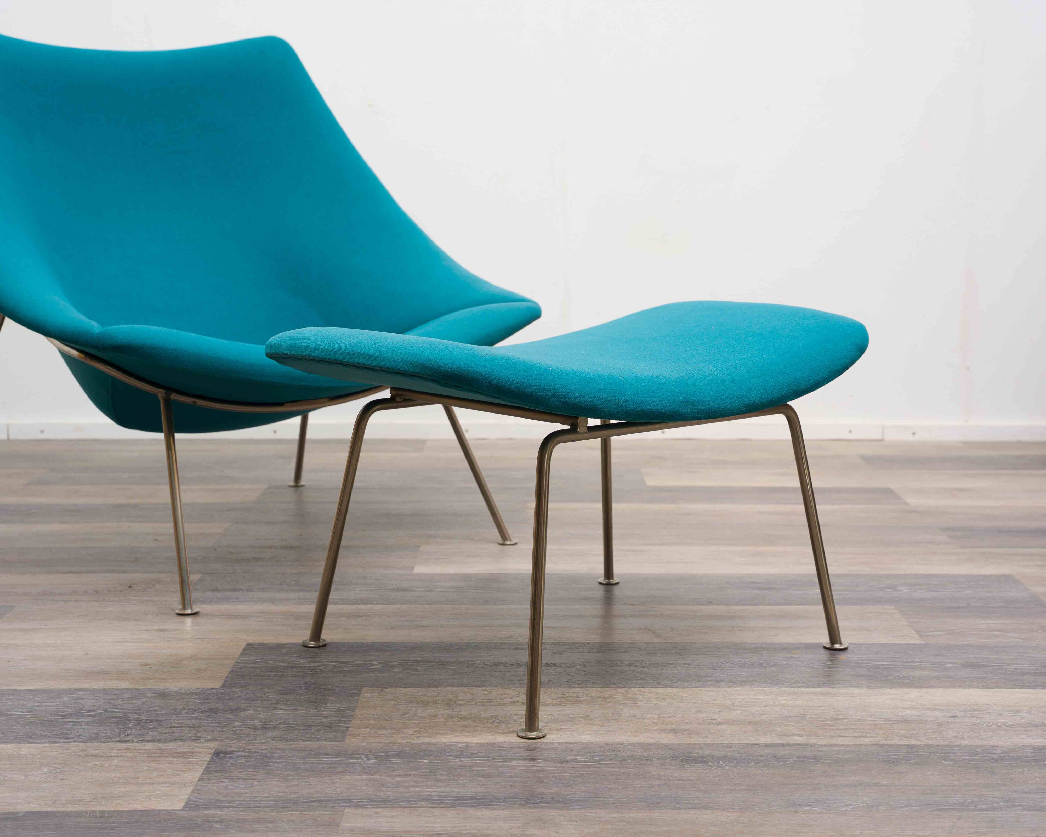 Oyster armchair with ottoman by Pierre Paulin for Artifort