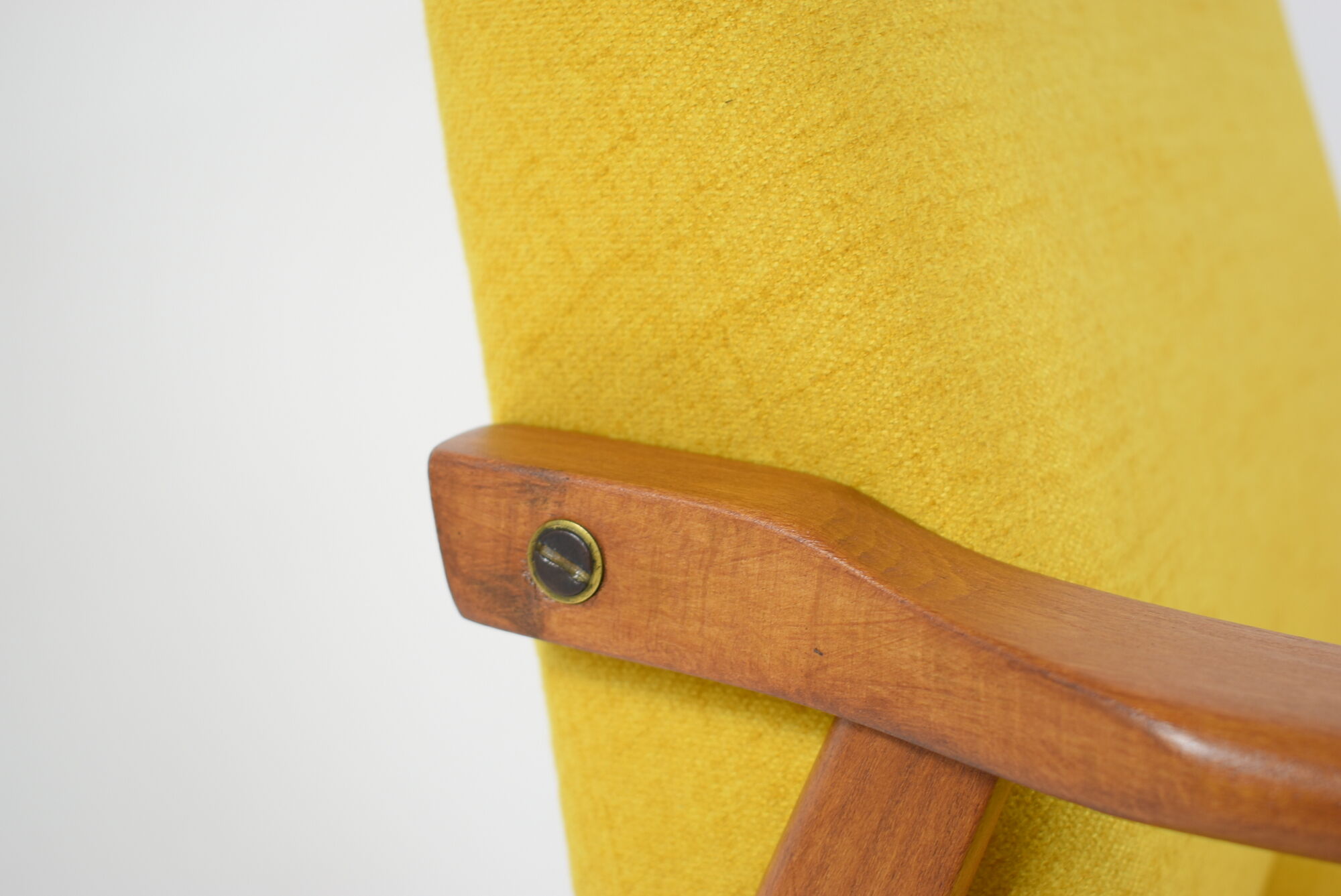 Vintage armchair "snieżnik", fully restored, yellow, 1960s