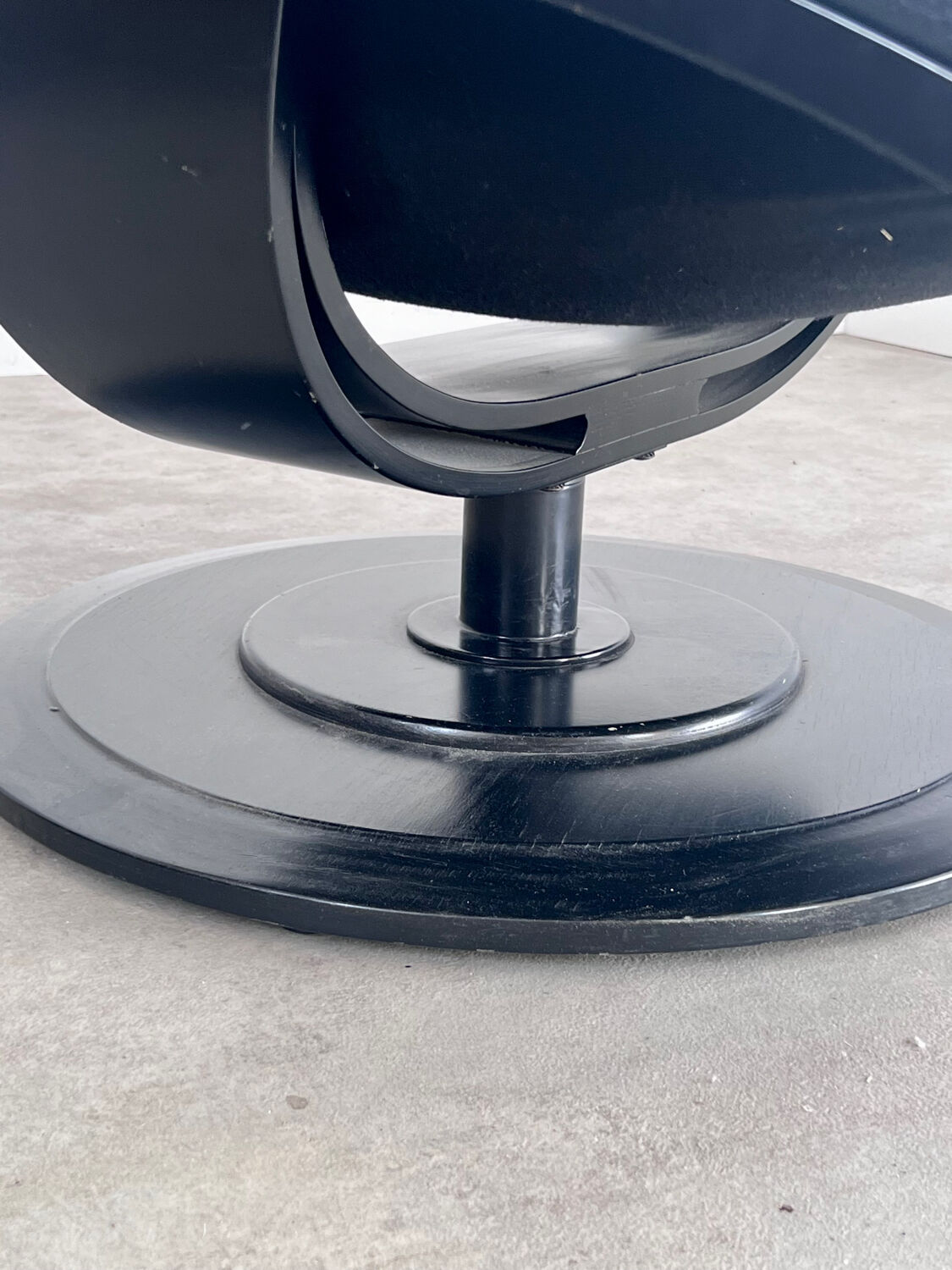 Ancien fauteuil cuir noir « move » design takashi okamura & erik marquardsen pour nelo années 1970 scandinave