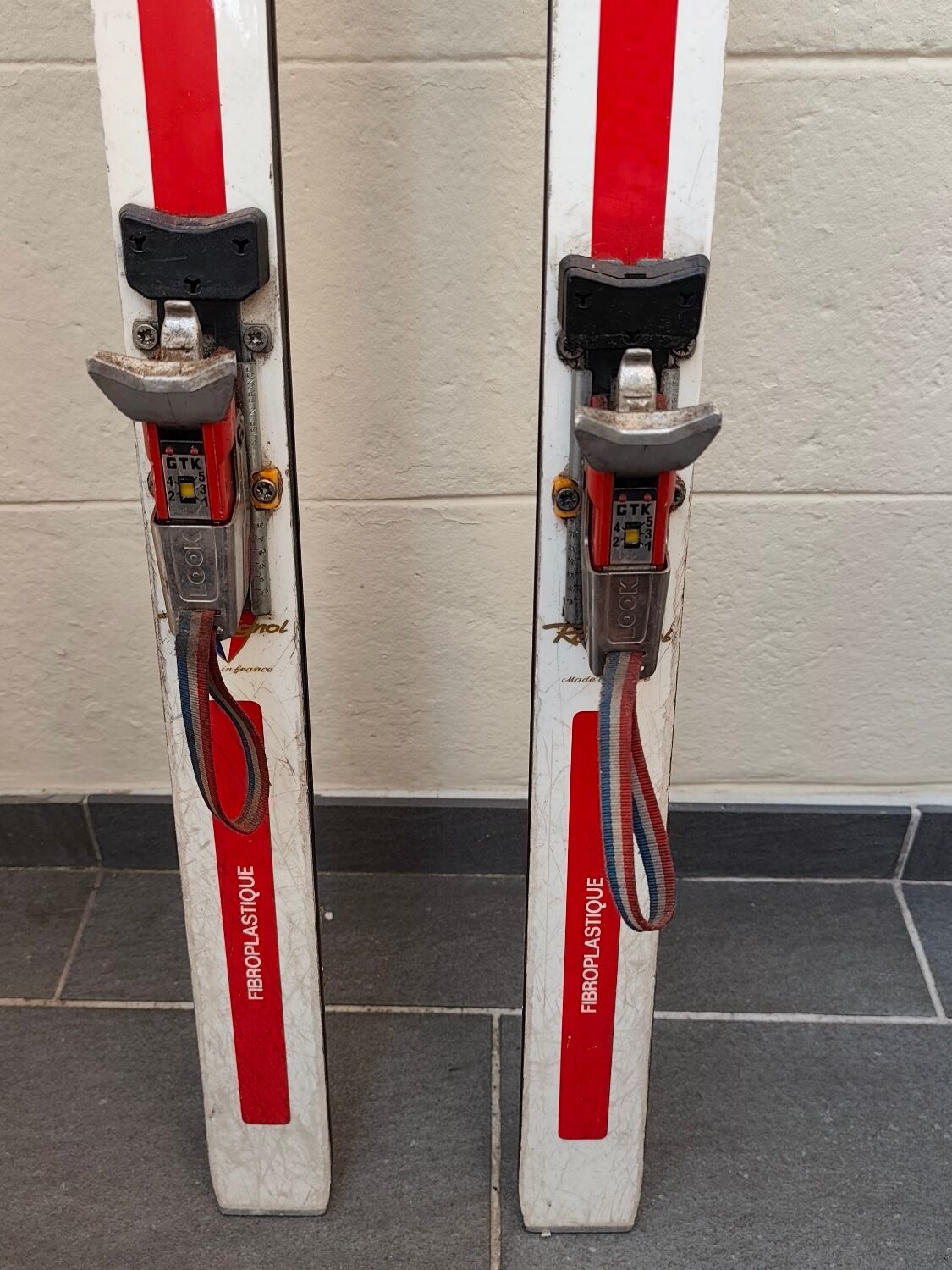 3 pairs of vintage skis: Rossignol Strato, ST 650 & Fischer.