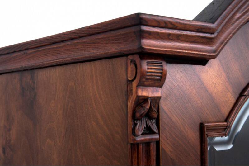 Historic library from around 1920