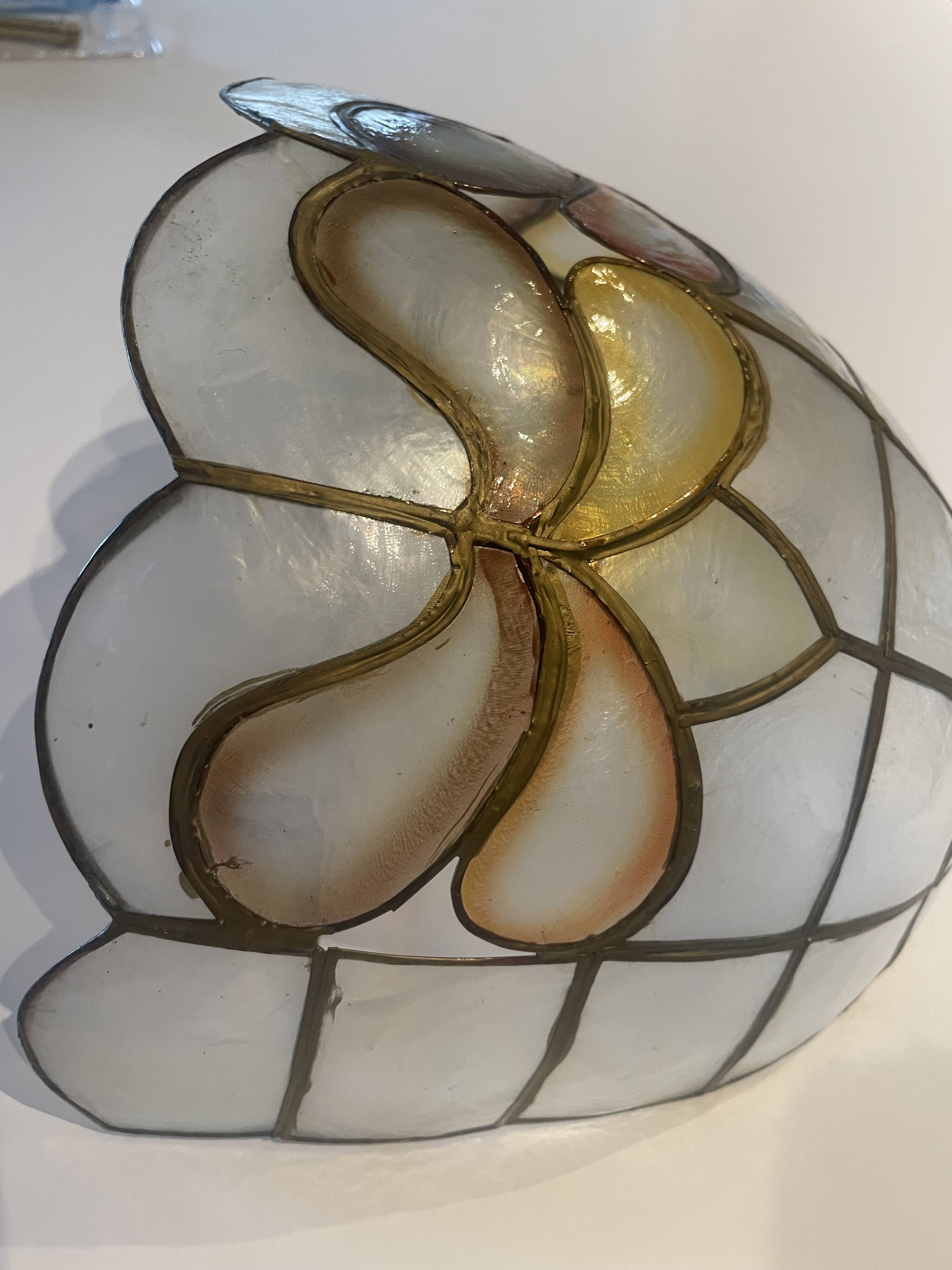 Applique abat jour nacre et laiton