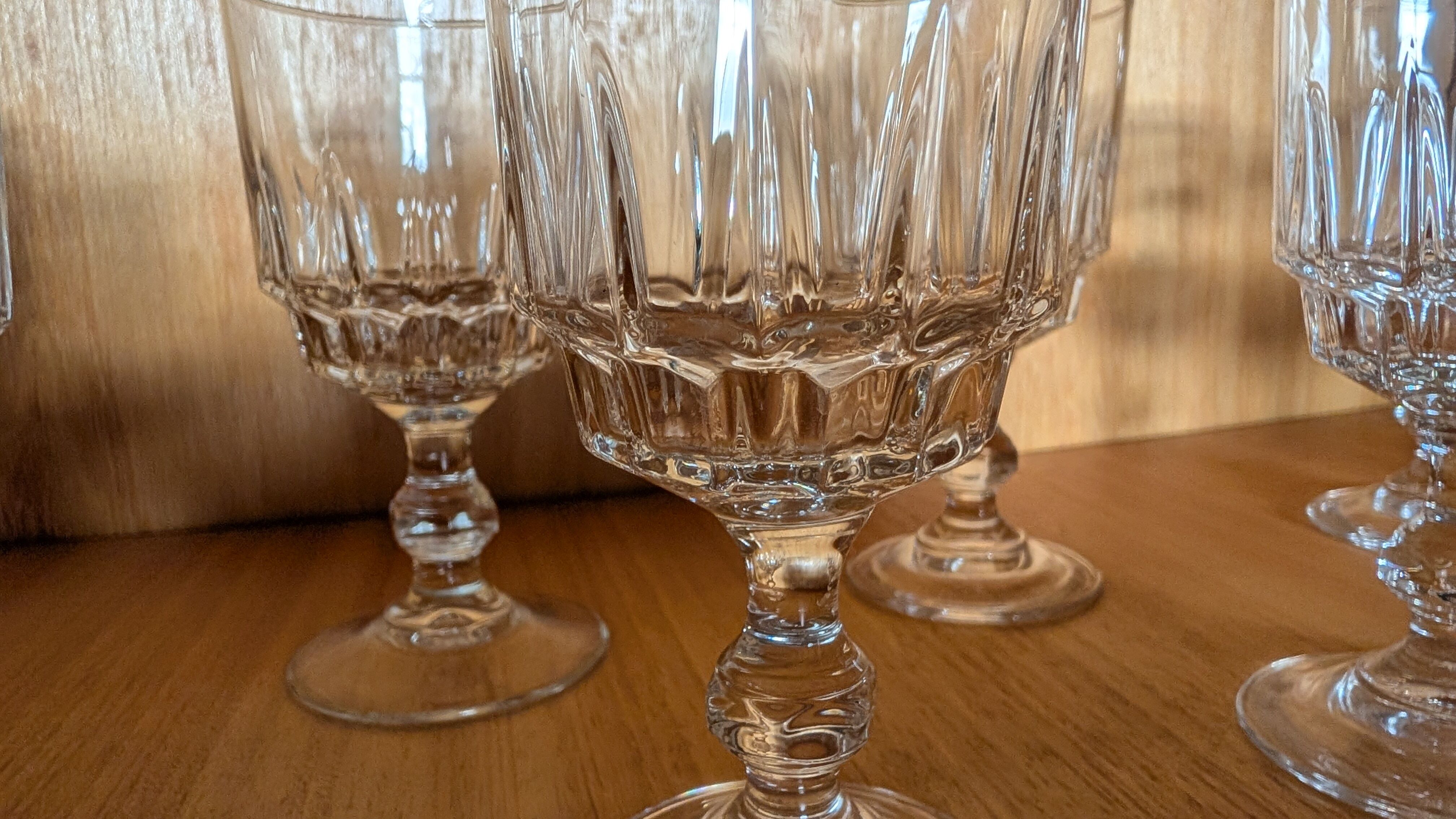 8 vintage bistro stemmed glasses