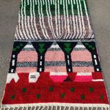 Azilal Berber rug made of pure wool, traditionally handwoven.