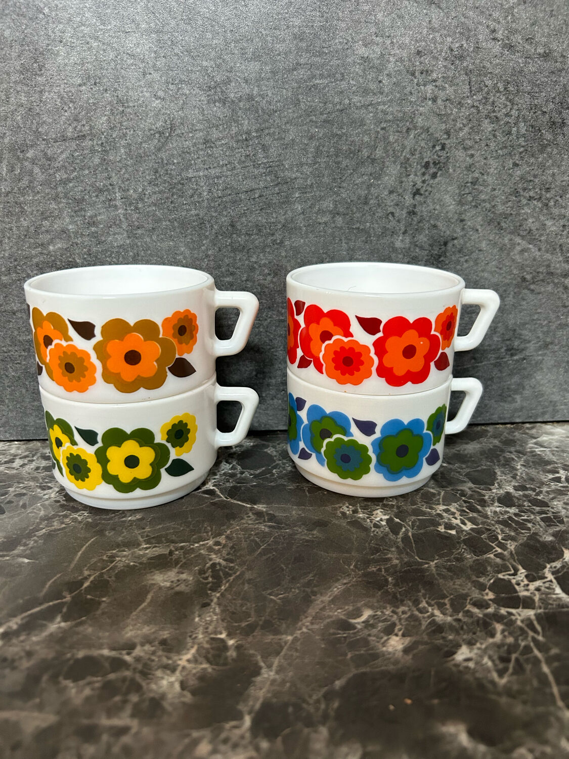 Tasse à café arcopal lotus vintage rétro pops