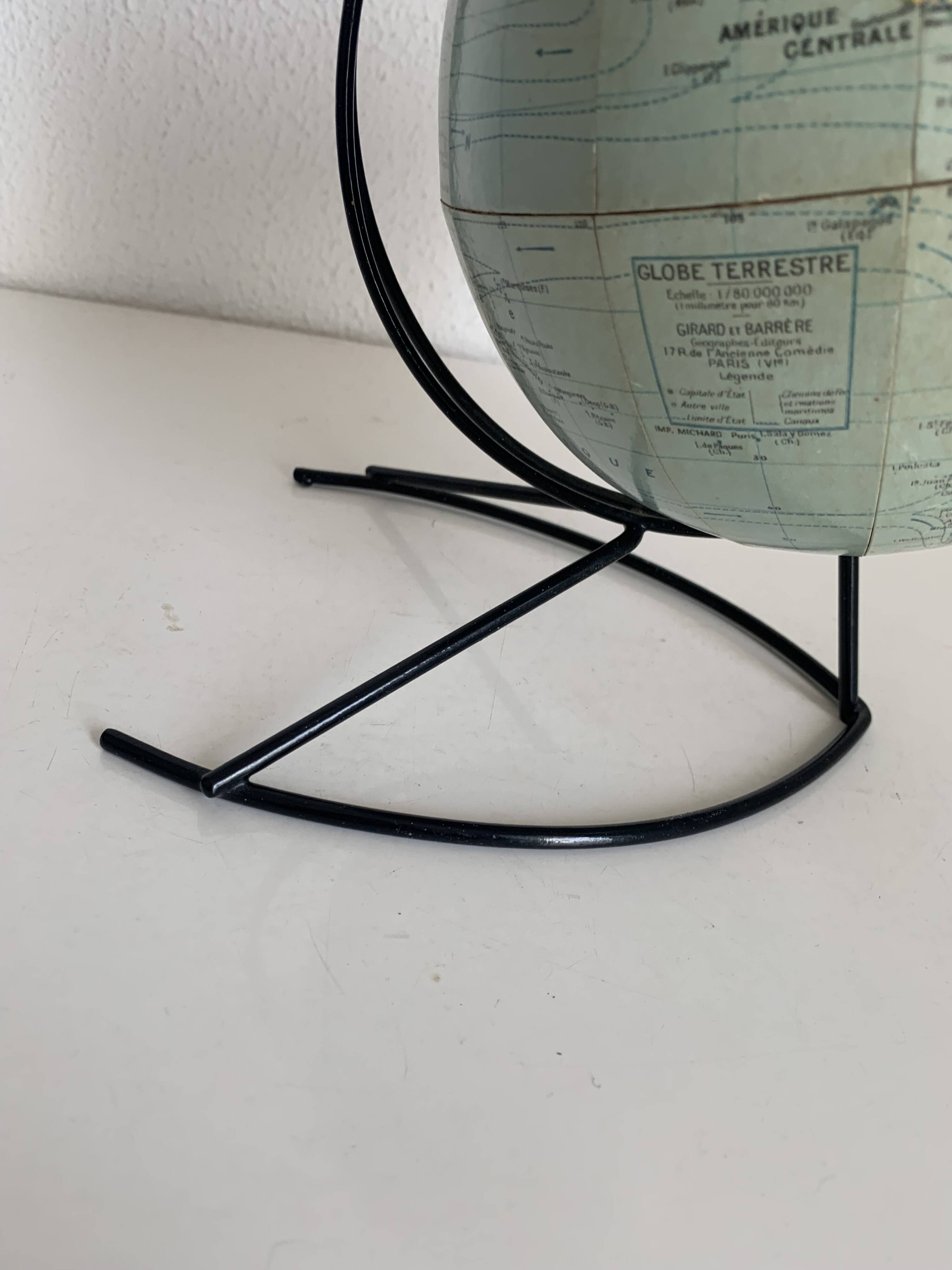 Vintage 1960 terrestrial globe by Girard Barrère - 23 cm