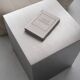Table d'appoint Veliento "Silent Cube" en acier inoxydable brossé