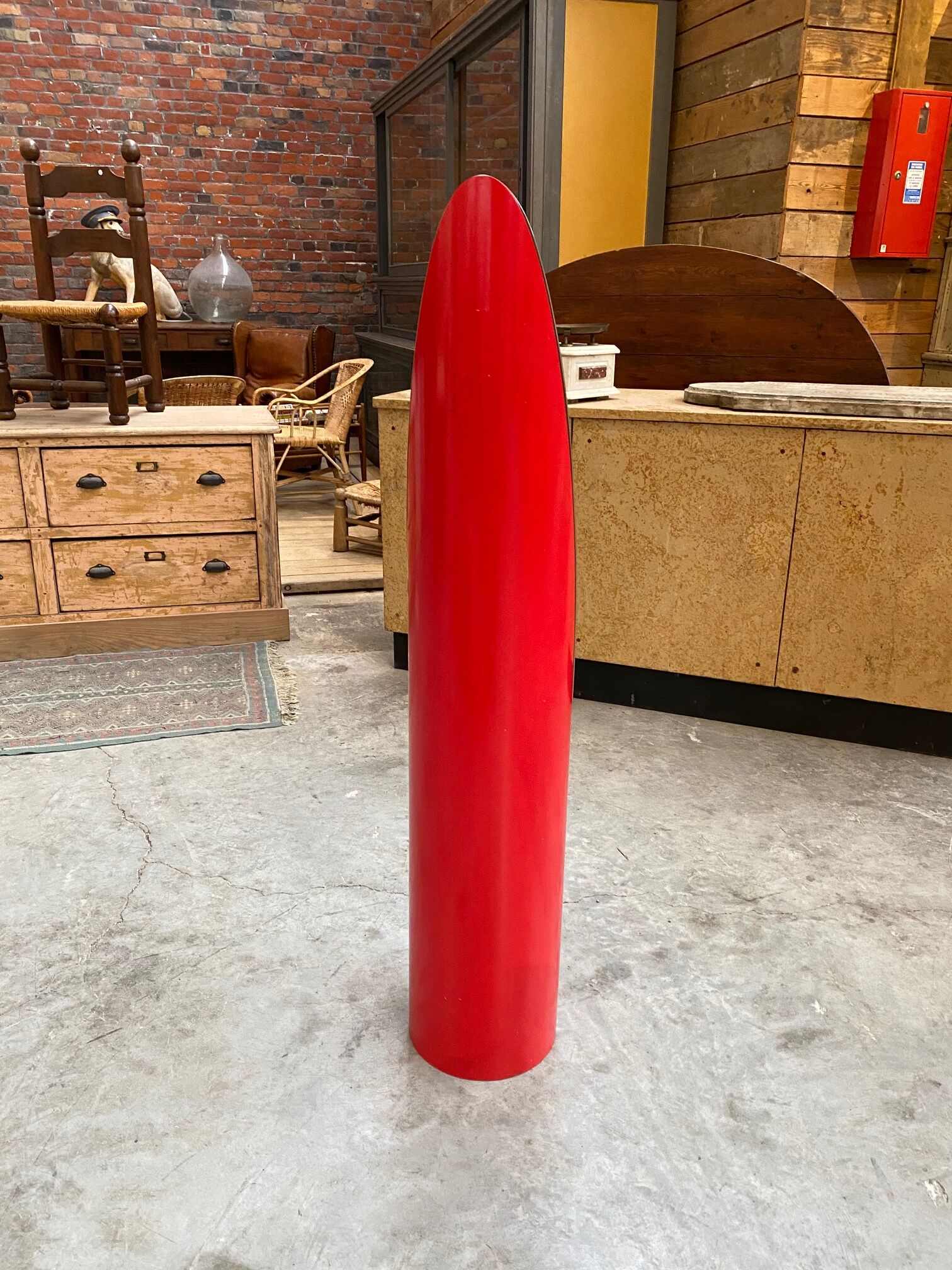 Psyche mirror style "lipstick" red